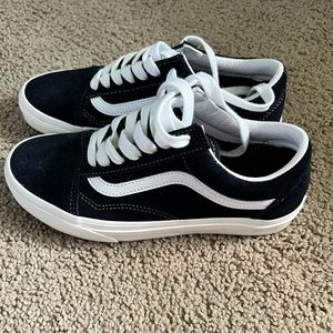 navy suede vans